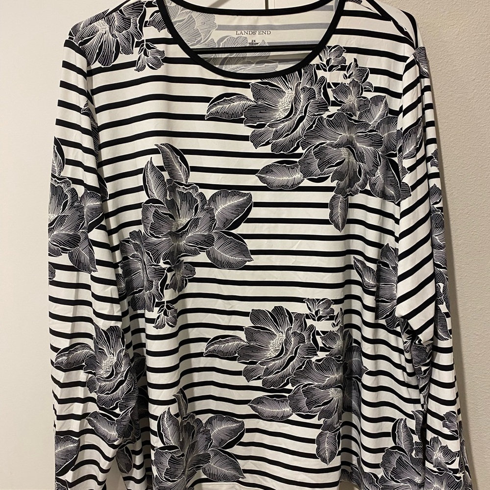 Lands' End Black and White Long Sleeve Rash Gaurd with Floral Stripes